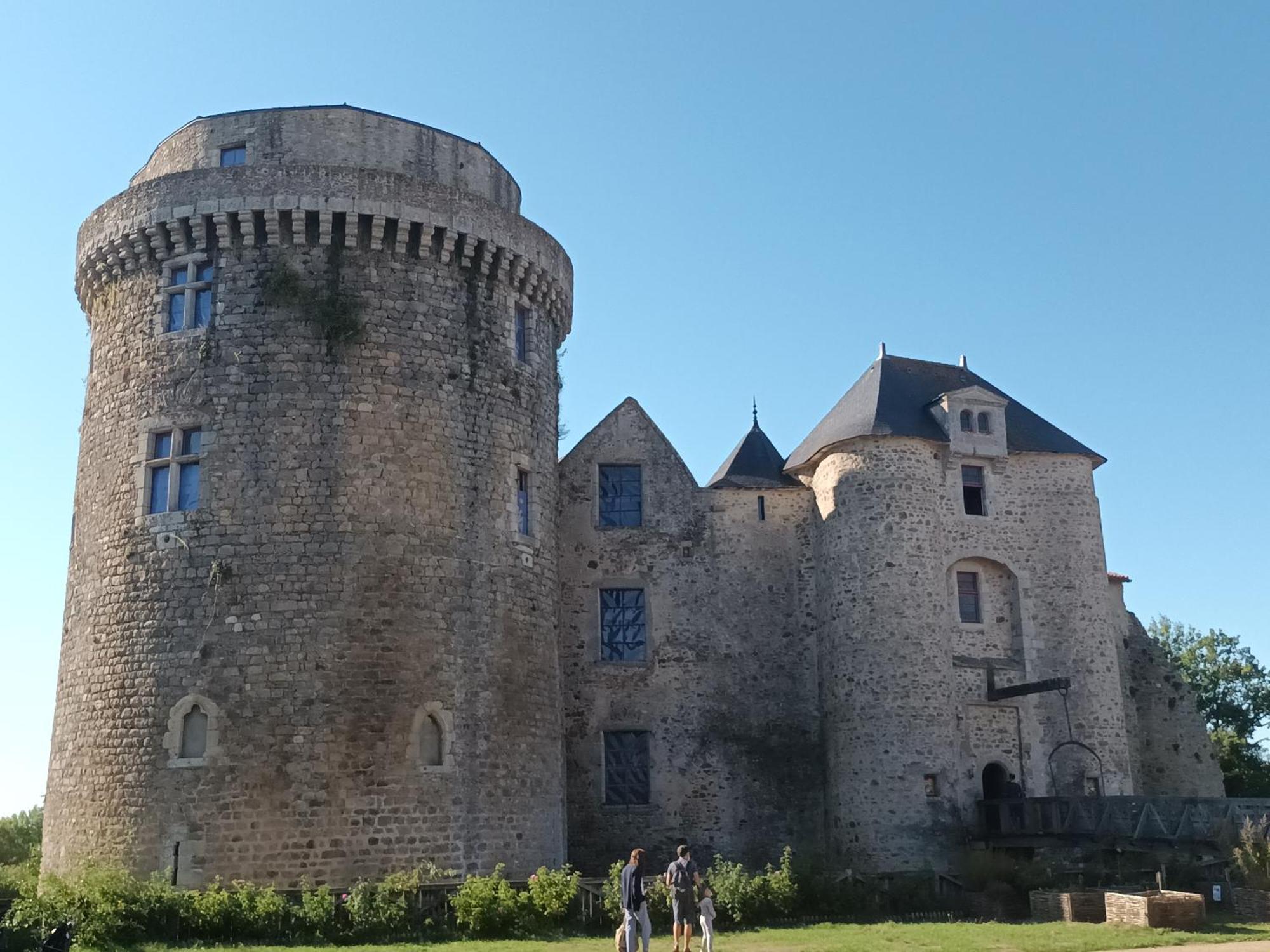 Gite De La Fecleval 6 Personnes Proche Du Puy Dufou Saint-Mesmin  Exterior photo